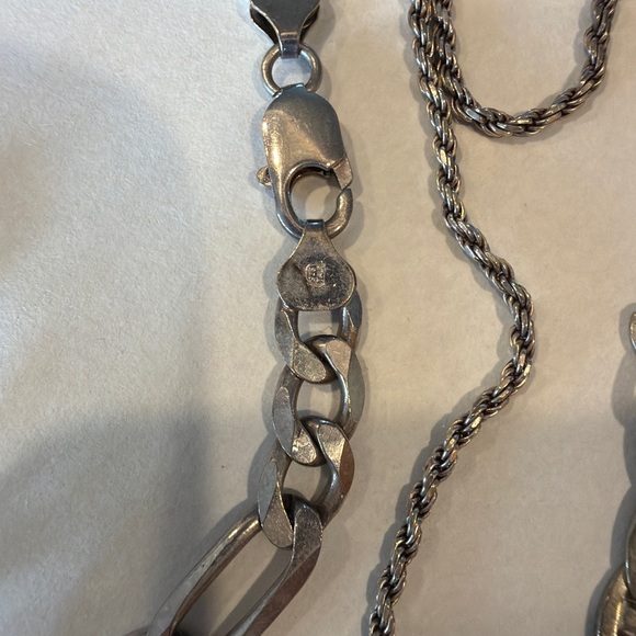 LOT: Silver tone necklaces, bracelets, cuff links  & brass key hook - Picture 8 of 8